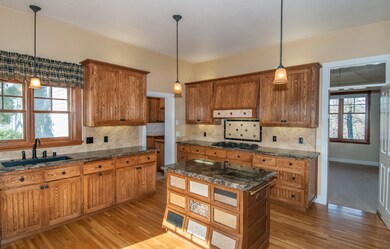 Luna Slab Granite