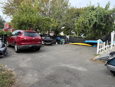 643 Newfield Ave unit 645, Bridgeport, CT 06607 - photo 7