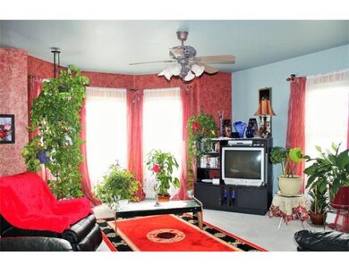 13 Jefferson St, Worcester, MA 01604 - photo 3