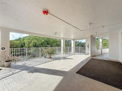 Palm-Aire  Oaks Lane Building 68 unit 410, Pompano Beach, FL 33069 - photo 6