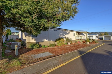 2902 E 2nd St, Newberg, OR 97132 - photo 3