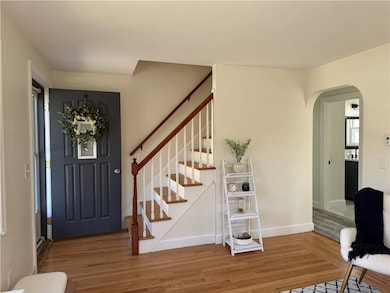 136 Frankfort St, Cranston, RI 02910 - photo 4