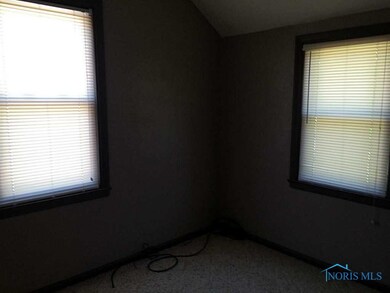 4424 Commonwealth Ave, Toledo, OH 43612 - photo 7