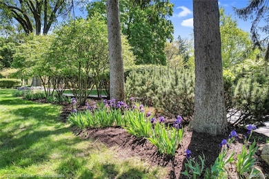 19905 Beverly Rd, Beverly Hills, MI 48025 - photo 4