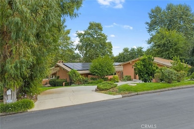 41070 Avenida Verde, Temecula, CA 92591 - photo 2