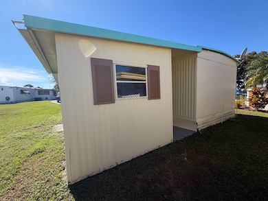 39 Dale Dr, Tavares, FL 32778 - photo 5