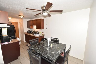 5374 Lee Rd unit 302, Maple Heights, OH 44137 - photo 7