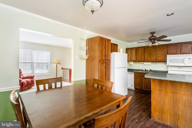 7470 Jennifer Way, Sykesville, MD 21784 - photo 3