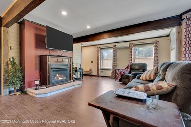 800 Chilvers Ave, Whiting, NJ 08759 - photo 4