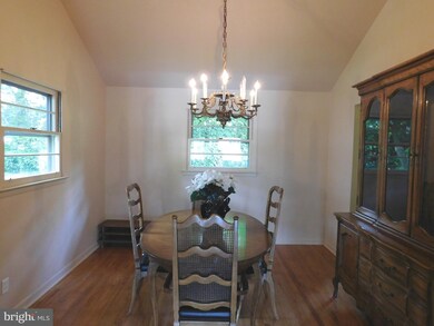 109 Hedgerow Dr, Cherry Hill, NJ 08002 - photo 4