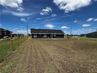 10882 Lodgepole Pine Dr, Mercedes, TX NULL - photo 2