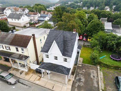 216 Brown St, Tamaqua, PA 18252 - photo 2