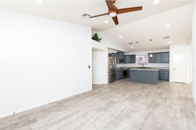 137 S Salt Cedar Place, Chandler, AZ 85225 - photo 5