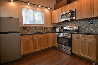 Remodeled kitchen with new apliances