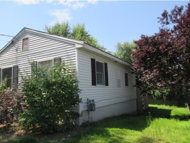 54 Pennichuck St, Nashua, NH 03064 - photo 2