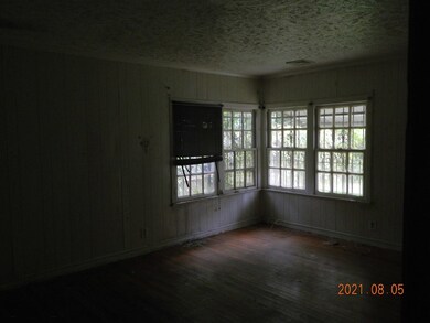 708 SE Third St SE, Moultrie, GA 31776 - photo 3