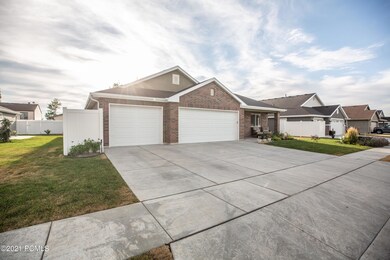 1779 N 690 W, West Bountiful, UT 84087 - photo 3