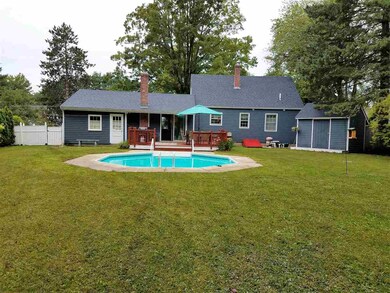 377 Rowe Ave, Pembroke, NH 03275 - photo 3