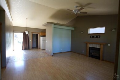 1036 NW 19th St, Redmond, OR 97756 - photo 5