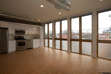 423 Madison Ave unit 5, Albany, NY 12210 - photo 3