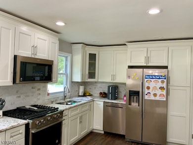 26 Winthrop Rd, Somerset, NJ 08873 - photo 6