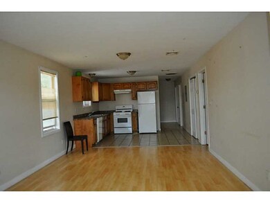 127 Burnett St, Providence, RI 02907 - photo 5