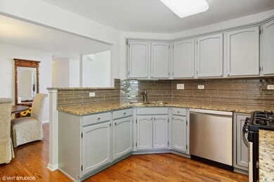 292 Manor Dr unit 6A, Buffalo Grove, IL 60089 - photo 7