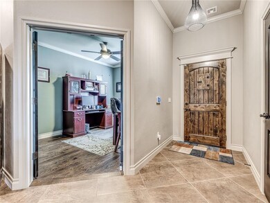 2821 SE 9th St, Moore, OK 73160 - photo 2