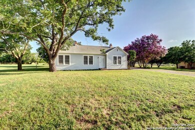 1892 W Us Highway 290, Fredericksburg, TX 78624 - photo 3