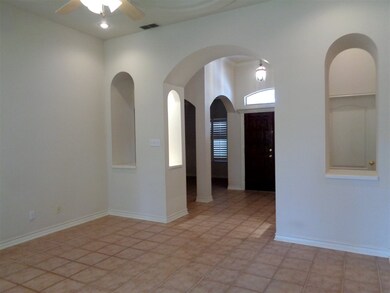 207 Oriole Ln, Laredo, TX 78045 - photo 5