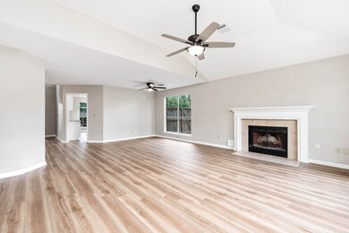 3905 Ivywood Dr, Pearland, TX 77584 - photo 6