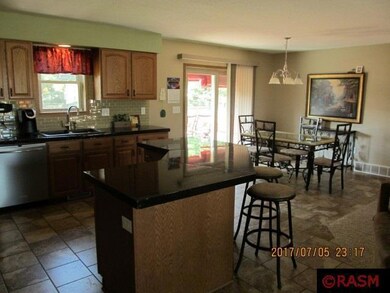 12991 Meadow Creek Dr, New Ulm, MN 56073 - photo 7