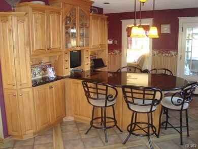 6629 Walnut St, Slatington, PA 18080 - photo 6