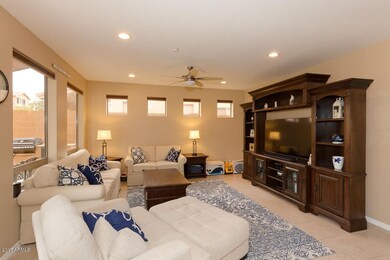 Family Room - 01