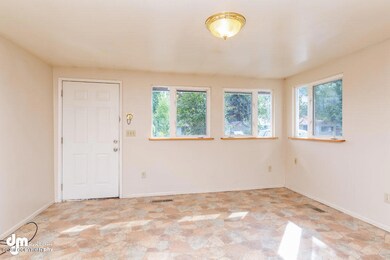 Living Room_16-SMALL