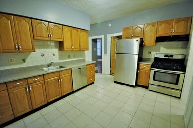 36 Havelock St unit 1, Dorchester Center, MA 02124 - photo 2