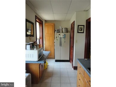 438 W 4th St unit 1, East Greenville, PA 18041 - photo 3