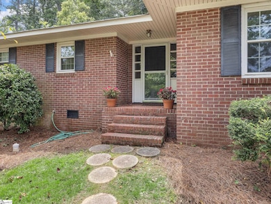 109 Pinetree Cir, Spartanburg, SC 29307 - photo 3