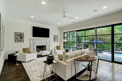 706 Mosby Cir, Houston, TX 77007 - photo 4