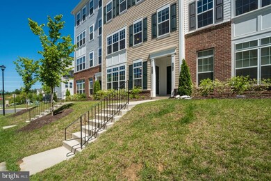 16912 Porters Inn Dr unit 63, Dumfries, VA 22026 - photo 2