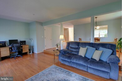 9318 Lawson Ln, Laurel, MD 20723 - photo 7