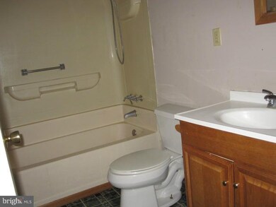 11 Vivian Dr, Inwood, WV 25428 - photo 5