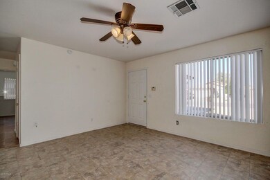 08 - Living Room