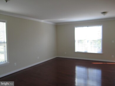 12813 Oriley Ct, Manassas, VA 20112 - photo 2
