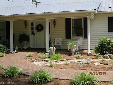 2836 Pisgah Church Rd, Asheboro, NC 27205 - photo 2