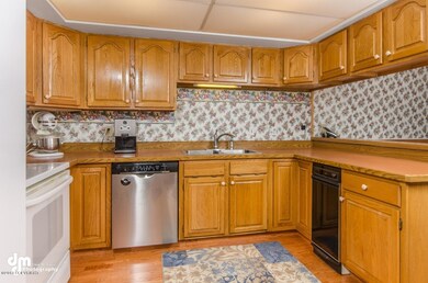 1837 Parkside Dr Anchorage AK-large-008-