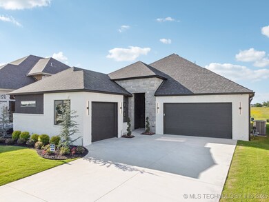 2357 E 134th St S, Jenks, OK 74008 - photo 2