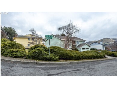 3540 Royal Crest Dr E, the Dalles, OR 97058 - photo 3