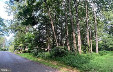 622 Harrison Cir, Locust Grove, VA 22508 - photo 2