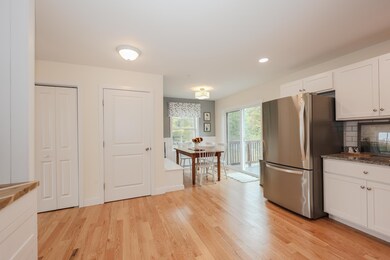 19 Biggs Ave unit B, Epping, NH 03042 - photo 6
